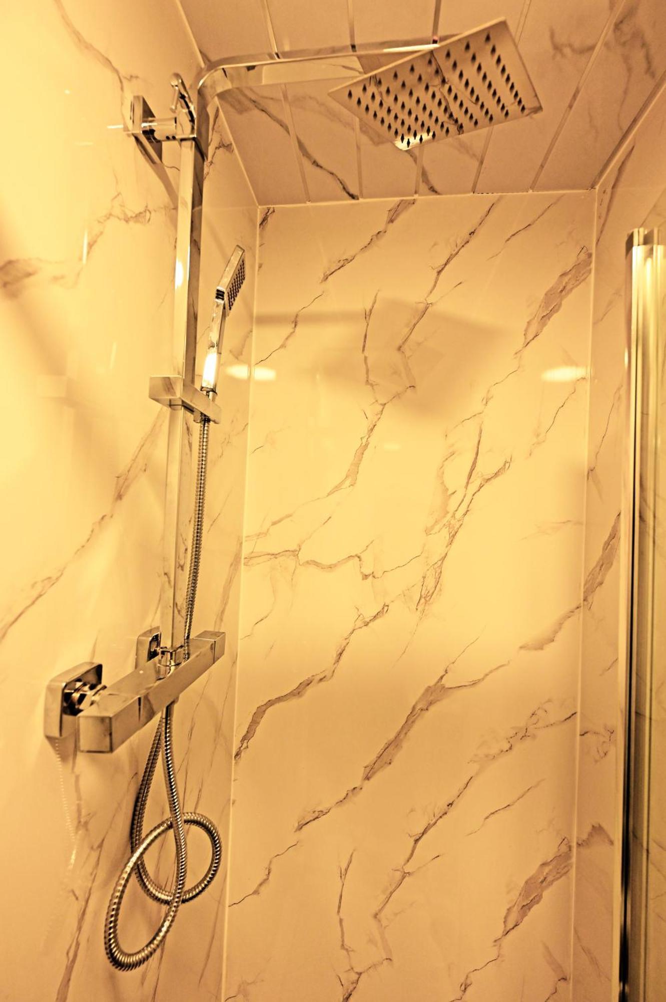 Private Bliss Near Luton Station Apartment Екстериор снимка